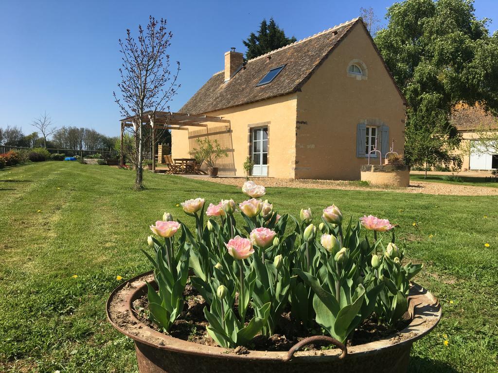 Gite De La Hertaudiere Montbizot Eksteriør billede